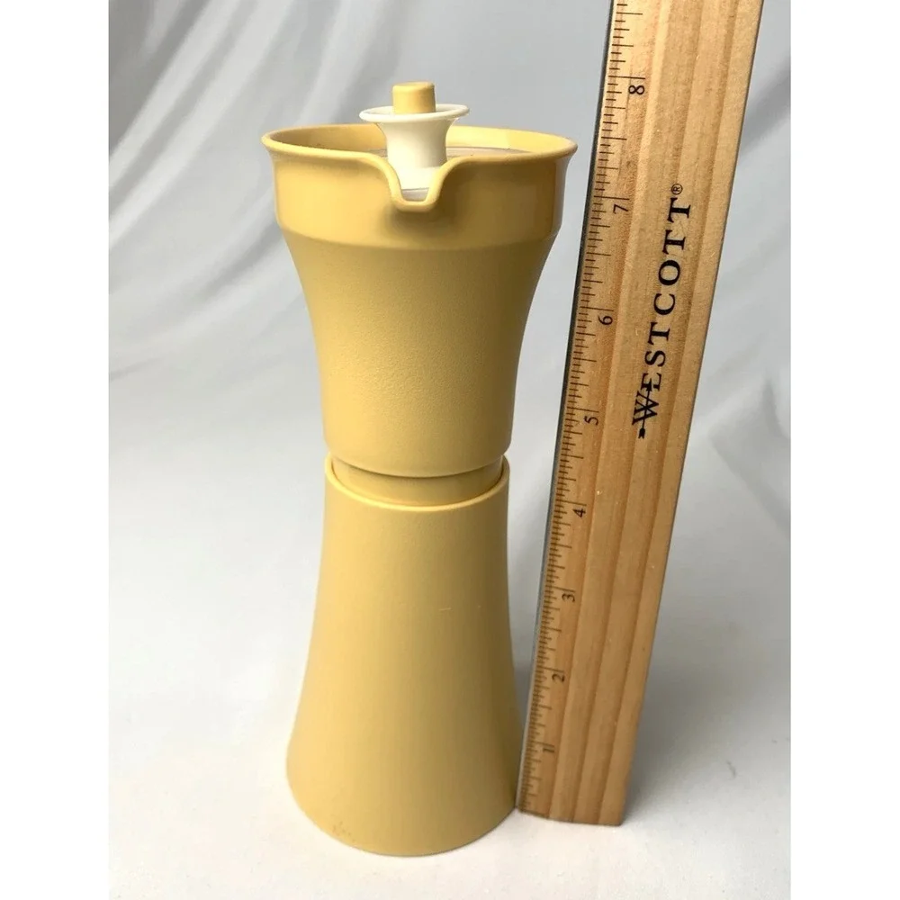 Tupperware Oil Vinegar Cruet Vintage Harvest Gold